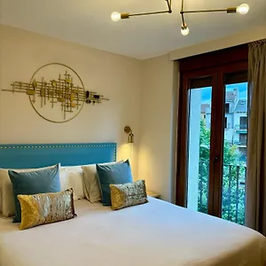 https://hostal-la-canonja.catalonia-hotels.com